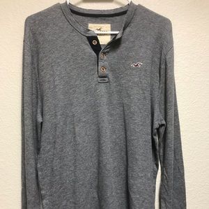 Large men’s long sleeve hollister shirt